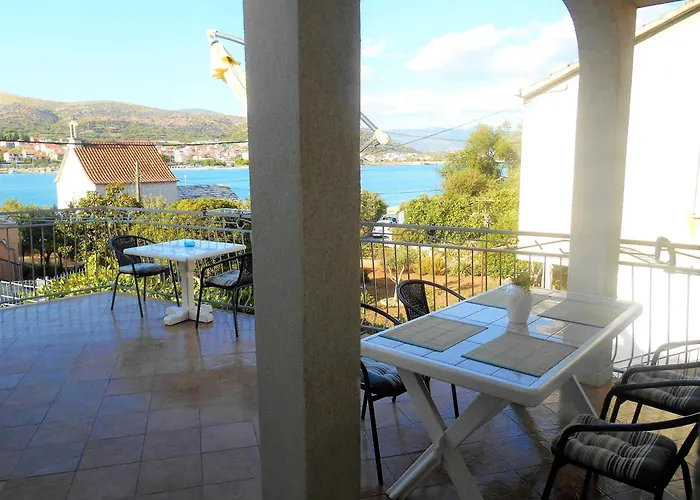 Apartments Bresan