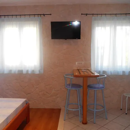 Apartments Bresan Trogir Room photo