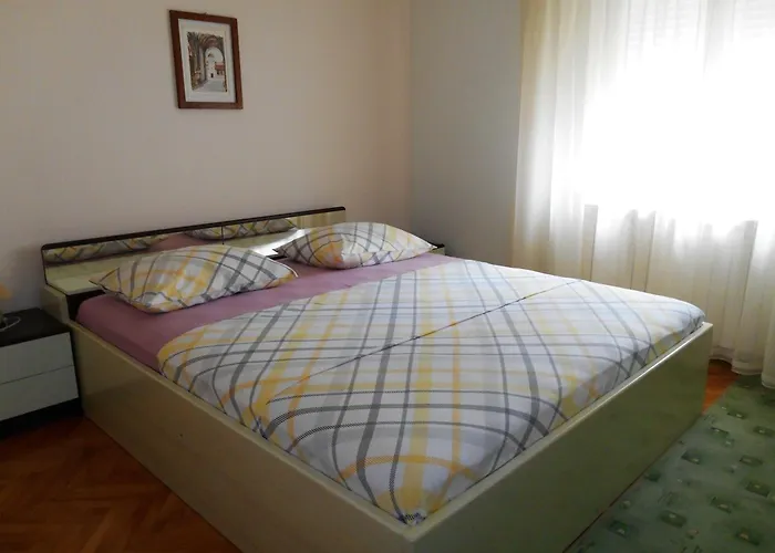 Apartments Bresan