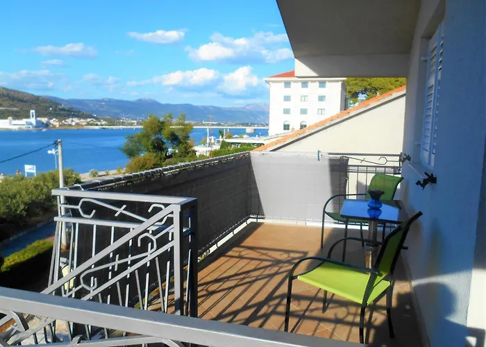 Apartments Bresan